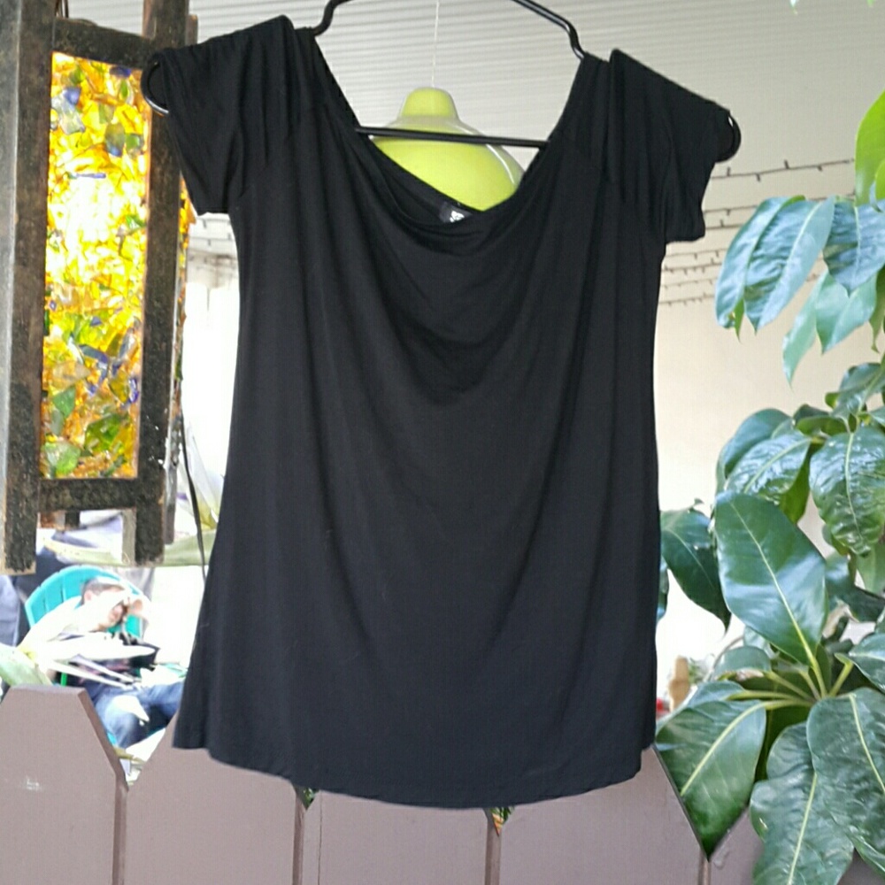 Dressy black Tee